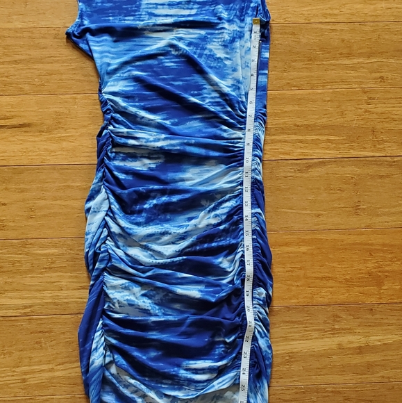 BCBGMAXAZRIA Dress - Picture 6 of 8